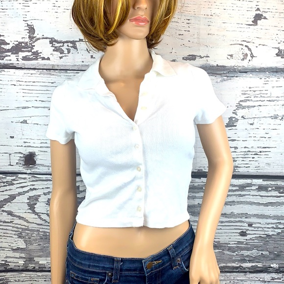 Brandy Melville Tops - Brandy Melville Button-Up Cropped Polo - Small